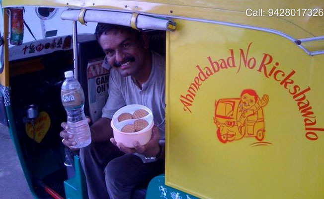 Uday Jaday Providing Free Food During Journey